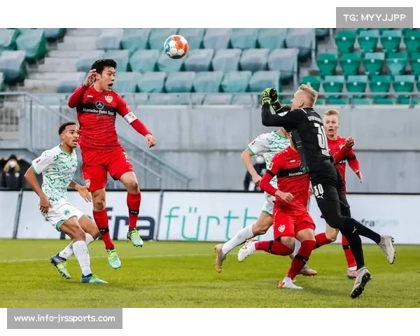 山东泰山上演让二追六，6-2逆转弗赖堡